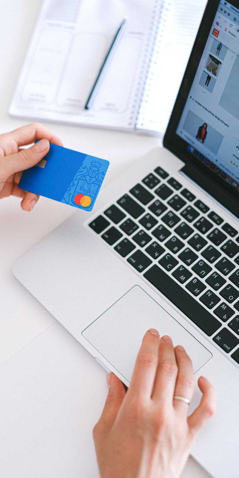 E-commerce Website
